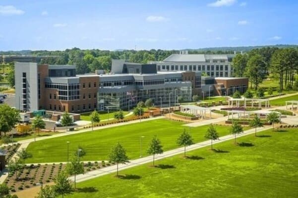 Alabama Colleges: University of Alabama in Huntsville